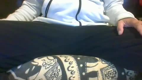 Snapshot of ornytologist chatting on 10-21-25, 06:36 ornytologist online show from 10-21-25, 06:36