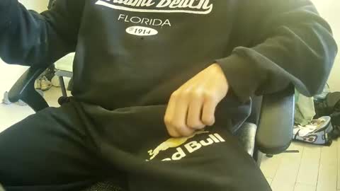 Snapshot of orobrus chatting on 01-11-25, 01:43 Oroborus online show from 01-11-25, 01:43