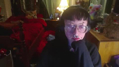 Snapshot of orookun chatting on 12-13-25, 07:53 orookun online show from 12-13-25, 07:53