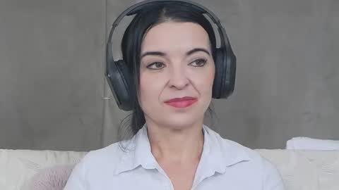 Snapshot of ortensialady76444316 chatting on 02-11-25, 02:13 Ortensialady online show from 02-11-25, 02:13