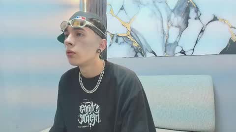 orus_241 online show from 10-25-25, 07:52