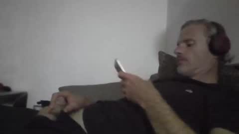 Snapshot of orwel09 chatting on 11-21-25, 11:47 orwel09 online show from 11-21-25, 11:47