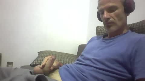 Snapshot of orwel09 chatting on 11-30-25, 04:55 orwel09 online show from 11-30-25, 04:55