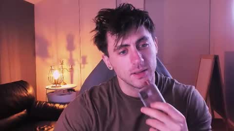 Snapshot of oscar_miller_ chatting on 09-16-25, 09:16 Oscar online show from 09-16-25, 09:16