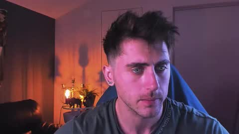 Snapshot of oscar_miller_ chatting on 10-05-25, 09:02 Oscar online show from 10-05-25, 09:02