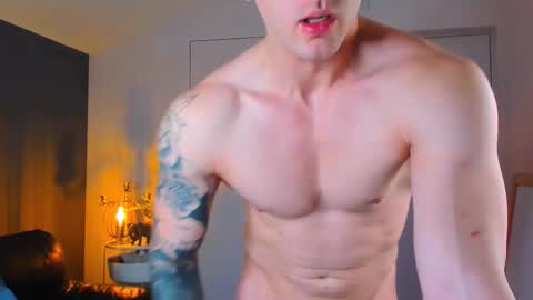 Snapshot of oscar_miller_ chatting on 10-22-25, 09:03 Oscar online show from 10-22-25, 09:03