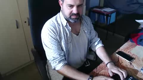 Snapshot of oscar_msng chatting on 12-21-24, 10:50 Oscar online show from 12-21-24, 10:50