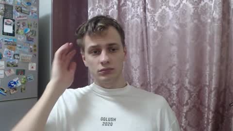 Snapshot of oscar_sssky chatting on 12-17-25, 09:21 Oscar online show from 12-17-25, 09:21