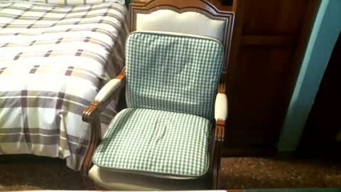 Snapshot of oscarw chatting on 01-09-26, 03:04 Oscar online show from 01-09-26, 03:04