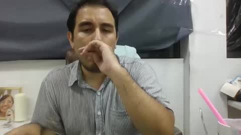 Snapshot of oscaryn_martell chatting on 06-02-26, 04:03 oscaryn_martell online show from 06-02-26, 04:03