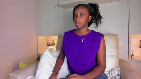 oshun_444 online show from 04-12-26, 03:55