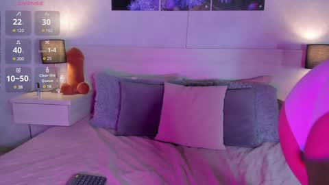 Snapshot of osirismansour chatting on 12-24-24, 10:39 Osirismansour online show from 12-24-24, 10:39