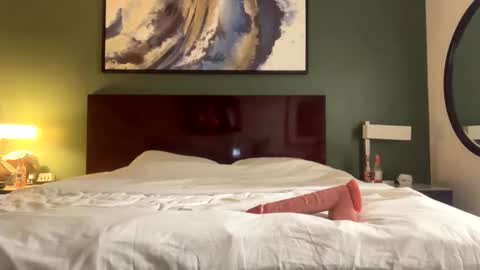 Snapshot of oskar562 chatting on 10-09-25, 01:53 oskar562 online show from 10-09-25, 01:53