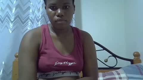 osoprettyebony online show from 09-25-25, 09:07