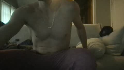 Snapshot of ossignol_xxx chatting on 01-31-25, 11:35 rossignol online show from 01-31-25, 11:35