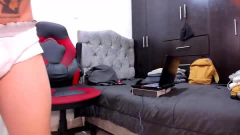 Leyder online show from 10-03-25, 02:08