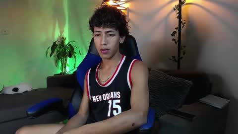 ostin 18hot online show from 12-12-24, 02:26