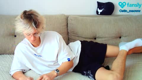 Snapshot of ostin_meoww chatting on 03-12-25, 06:40 Ostin online show from 03-12-25, 06:40