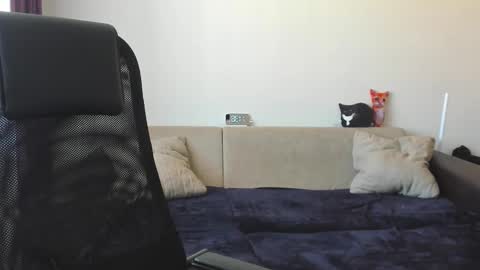 Snapshot of ostin_meoww chatting on 09-20-25, 04:35 Ostin online show from 09-20-25, 04:35