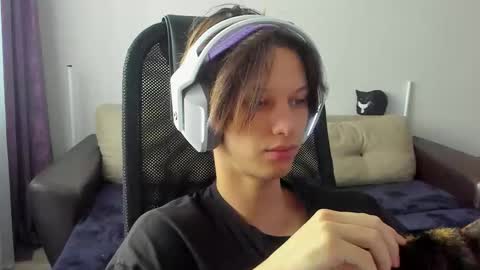 Ostin online show from 11-14-25, 06:34