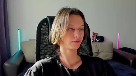 Ostin online show from 04-21-26, 10:43