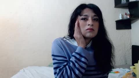 RACHEL CHOW online show from 12-16-25, 05:34