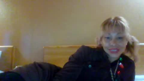Snapshot of otherroomladycc chatting on 12-15-25, 05:50 otherroomladycc online show from 12-15-25, 05:50