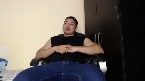 otto_stud online show from 09-18-25, 03:52