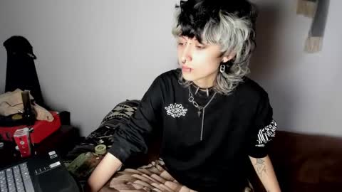 Otto 3 online show from 02-27-25, 03:26