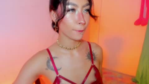 Snapshot of ounla_sweet chatting on 05-08-26, 01:33 ounla sweet online show from 05-08-26, 01:33