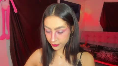 Snapshot of ounla_sweet chatting on 05-26-26, 08:32 ounla sweet online show from 05-26-26, 08:32