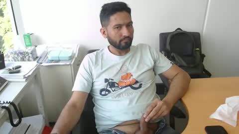 outdoornakedguy11_007 online show from 12-05-24, 09:50