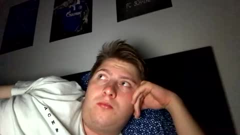 outflayd online show from 12-17-25, 01:44