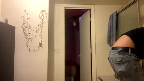 Snapshot of outlawdick226622 chatting on 04-21-26, 10:54 outlawdick226622 online show from 04-21-26, 10:54