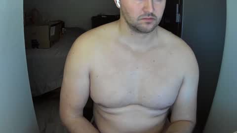 Snapshot of outside1991 chatting on 12-12-24, 04:48 outside1991 online show from 12-12-24, 04:48