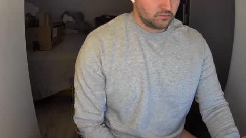 Snapshot of outside1991 chatting on 12-14-24, 09:02 outside1991 online show from 12-14-24, 09:02