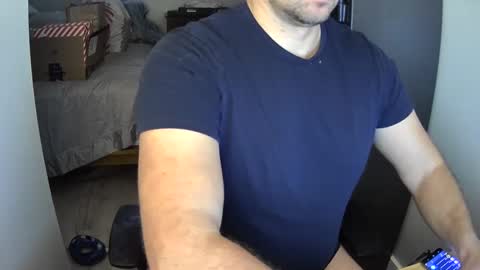 Snapshot of outside1991 chatting on 12-22-24, 06:59 outside1991 online show from 12-22-24, 06:59