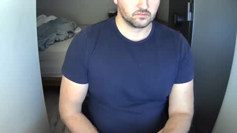 Snapshot of outside1991 chatting on 12-28-24, 04:51 outside1991 online show from 12-28-24, 04:51