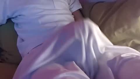 Snapshot of ovi47 chatting on 10-05-25, 10:35 ovi47 online show from 10-05-25, 10:35