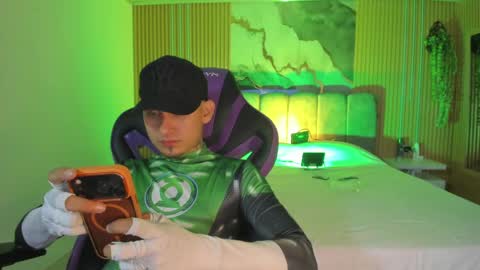 Owen Drak online show from 04-28-26, 02:27