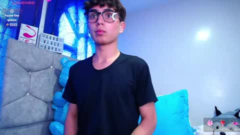 Owen  Independent model  online show from 12-06-24, 01:33