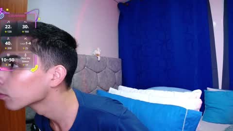 Owen  Independent model  online show from 09-21-25, 12:01