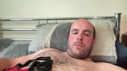 Owen2022 online show from 04-26-26, 01:42