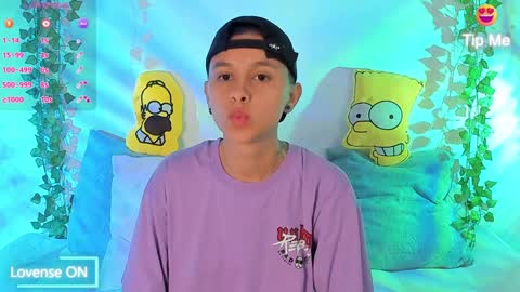 Snapshot of owenfoxx1 chatting on 01-18-25, 04:59 Owen foxx online show from 01-18-25, 04:59