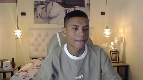 Snapshot of owenstone chatting on 01-05-25, 07:49 OWEN online show from 01-05-25, 07:49