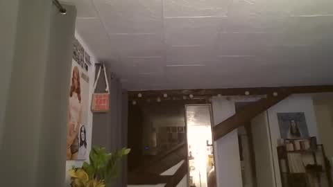 Flix online show from 12-05-25, 12:52