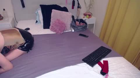 oxyser3nity online show from 09-12-25, 04:07