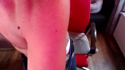 Oyrlgtu online show from 11-19-25, 08:14