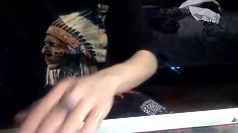 Frankie Oysters online show from 10-28-25, 04:27