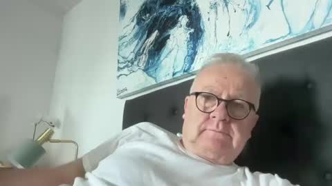 ozhairybearxxxx online show from 12-20-24, 09:17